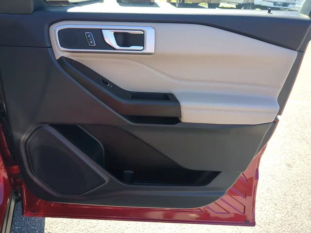 Used 2020 Red Ford XLT image 34