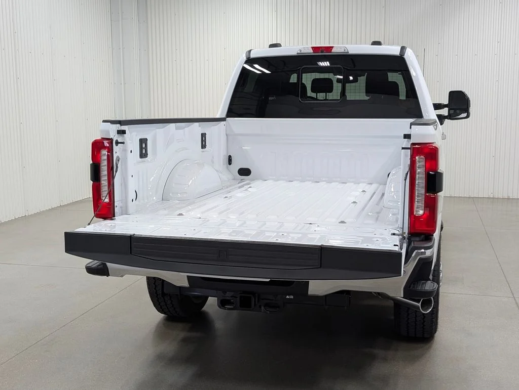 New 2026 Oxford White Ford F-250® Lariat® image 27