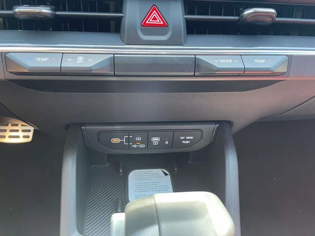 New 2026 White Kia GT-Line Turbo image 27