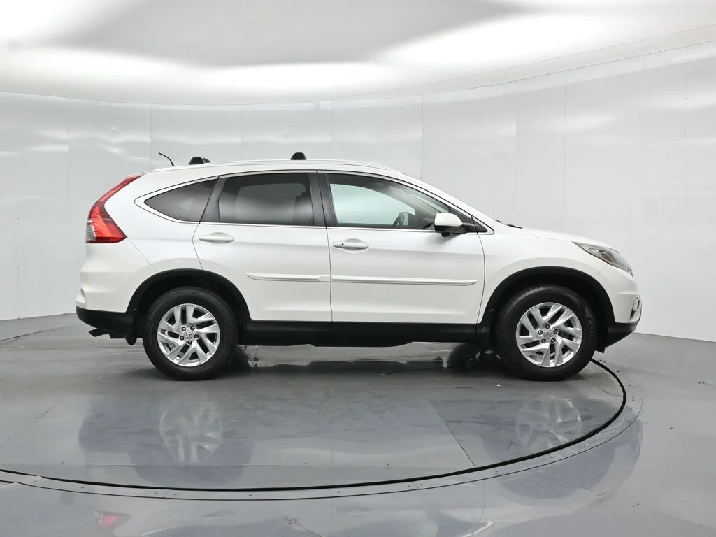 Used 2016 White Honda EX-L image 24
