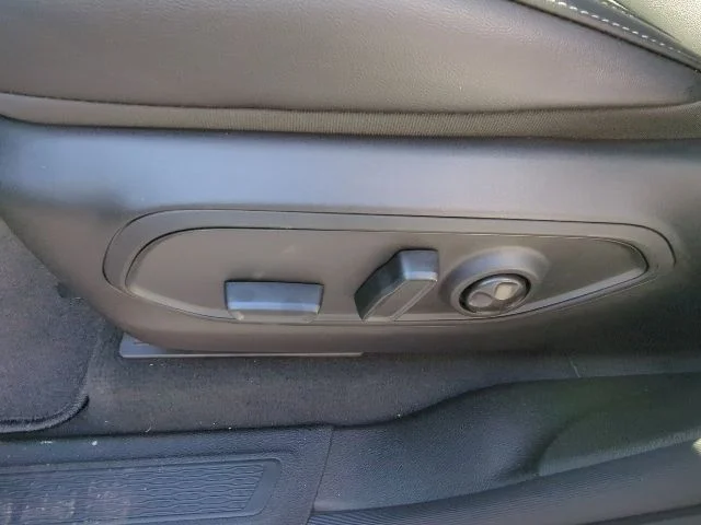 New 2026 White Jeep Altitude image 11