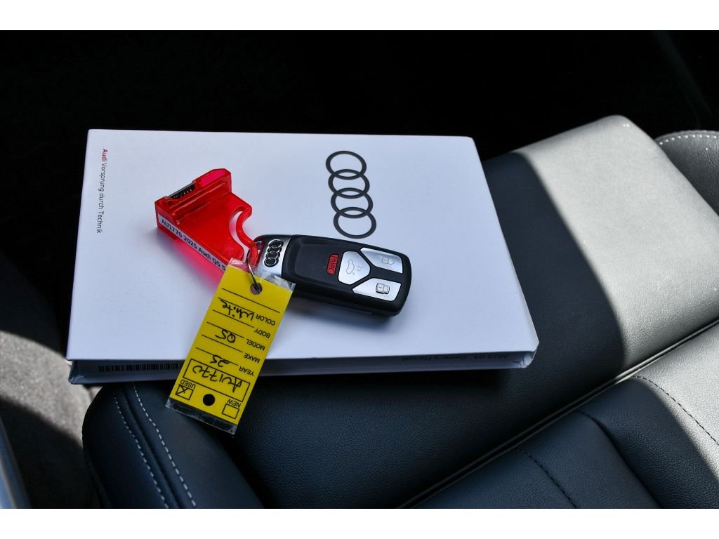 Used 2025 Whi Audi S line Premium image 40