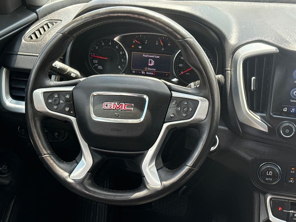 Used 2022 White GMC SLT image 13