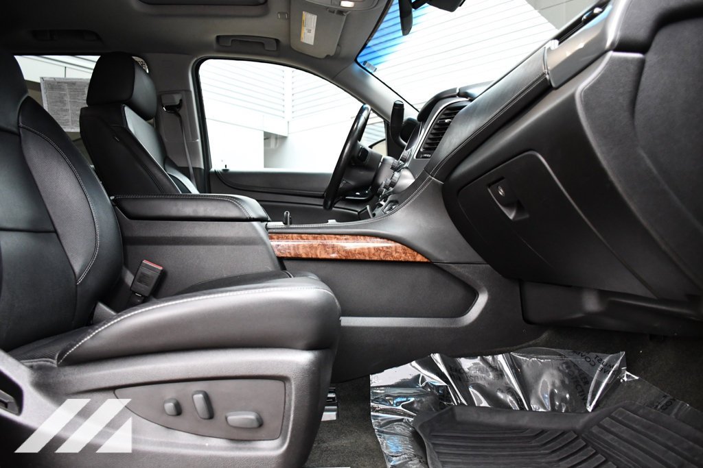 Used 2017 BLACK Chevrolet Premier image 28
