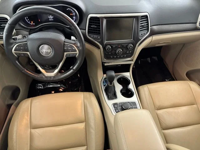 Used 2017 Gray Jeep Limited image 27