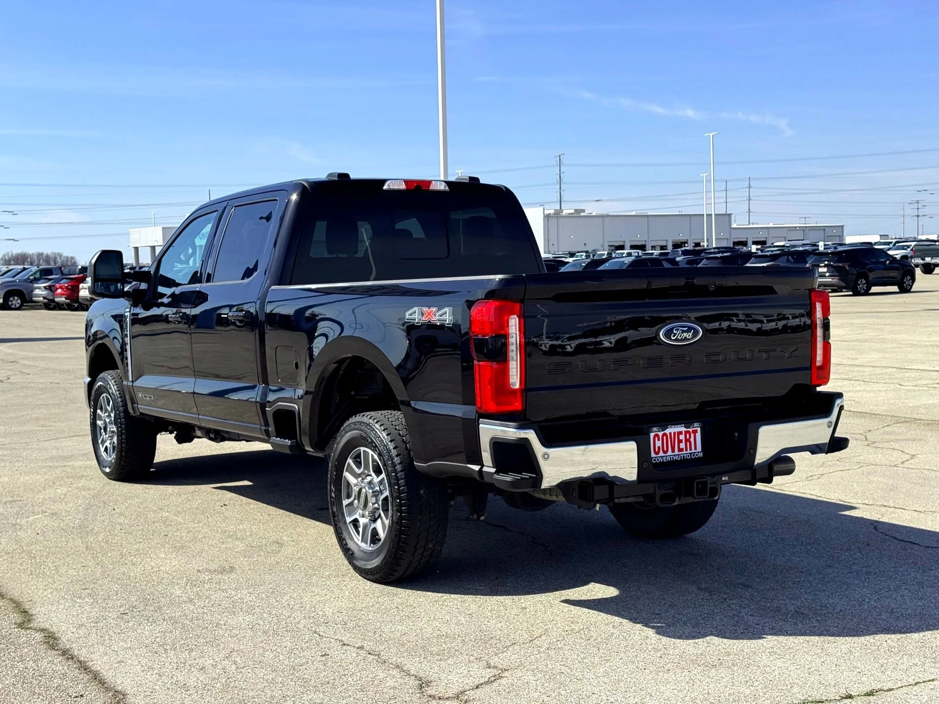 Used 2024  Ford Lariat image 9