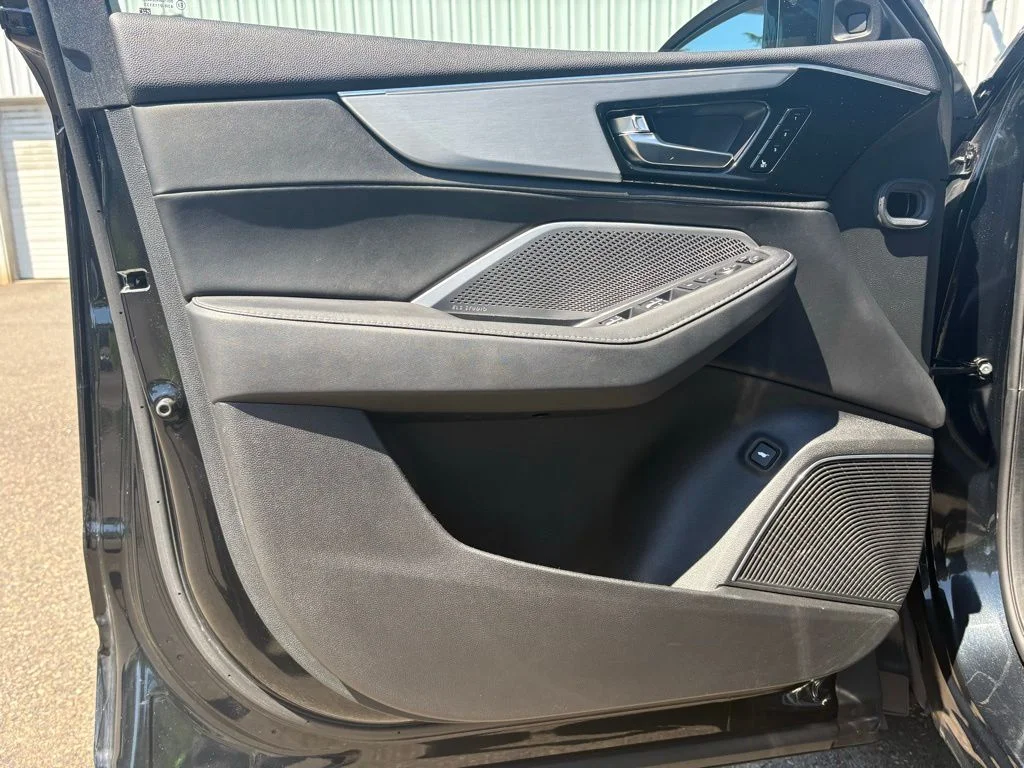 Used 2023  Acura Technology image 10