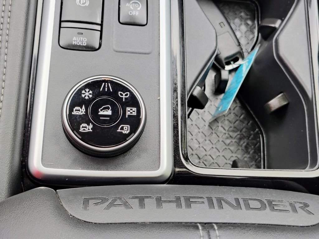 2024 Nissan Pathfinder Platinum - Photo 32