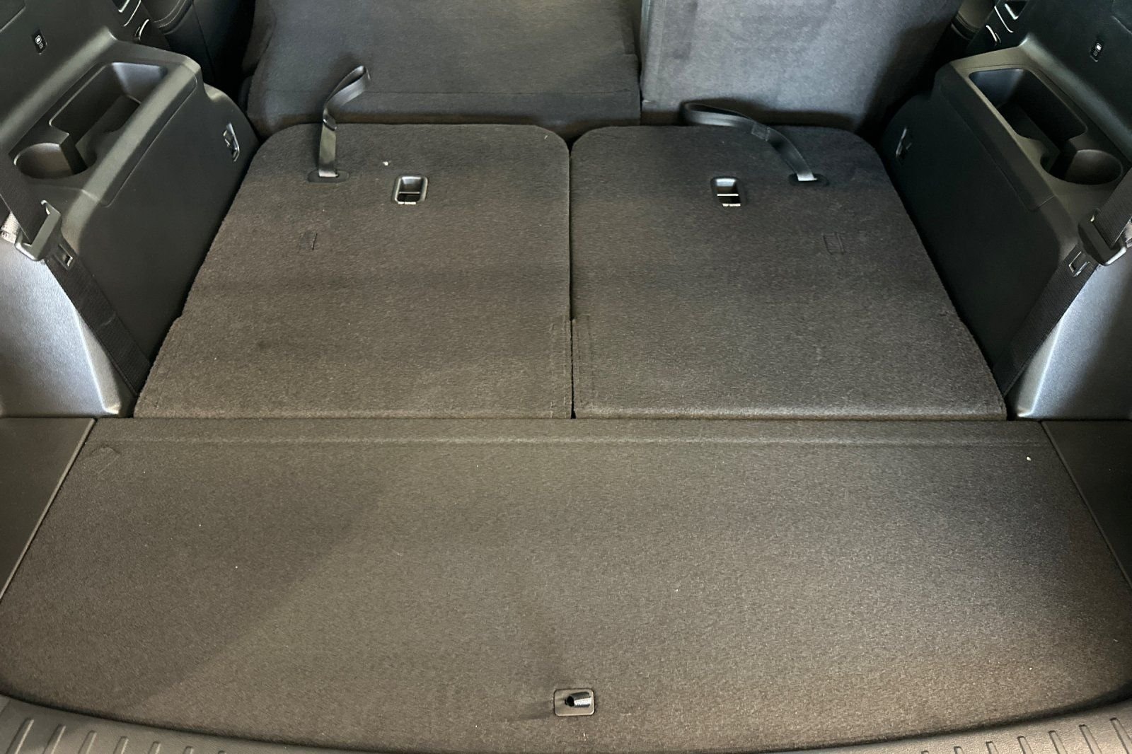 New 2026 Ivory Silver Kia LX image 12