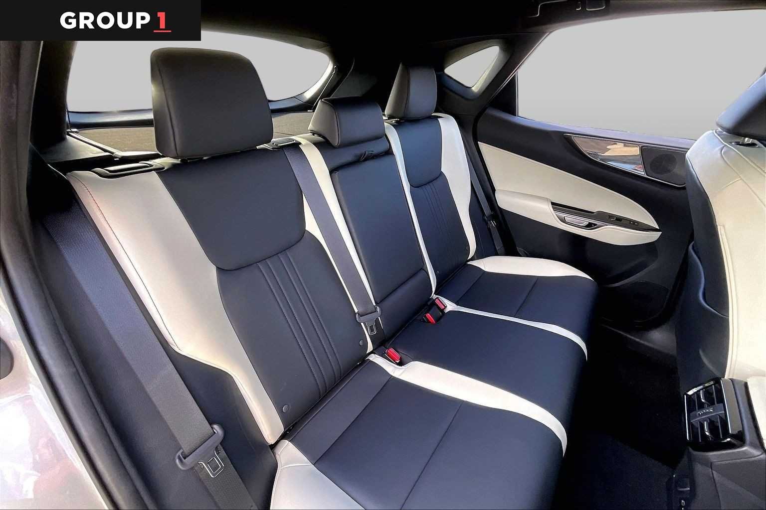 Used 2024 Atomic Silver Lexus Premium image 17