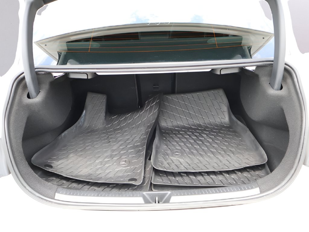 Used 2020 Polar White Mercedes-Benz Base image 18