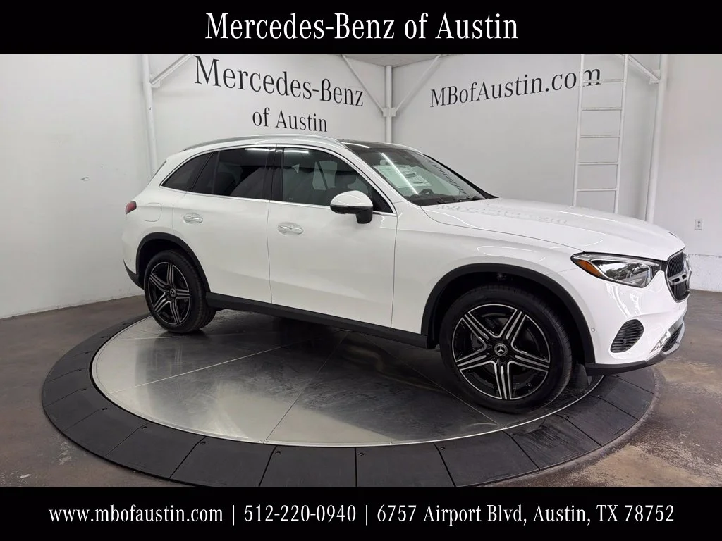 New 2027 White Mercedes-Benz GLC 300 image 1
