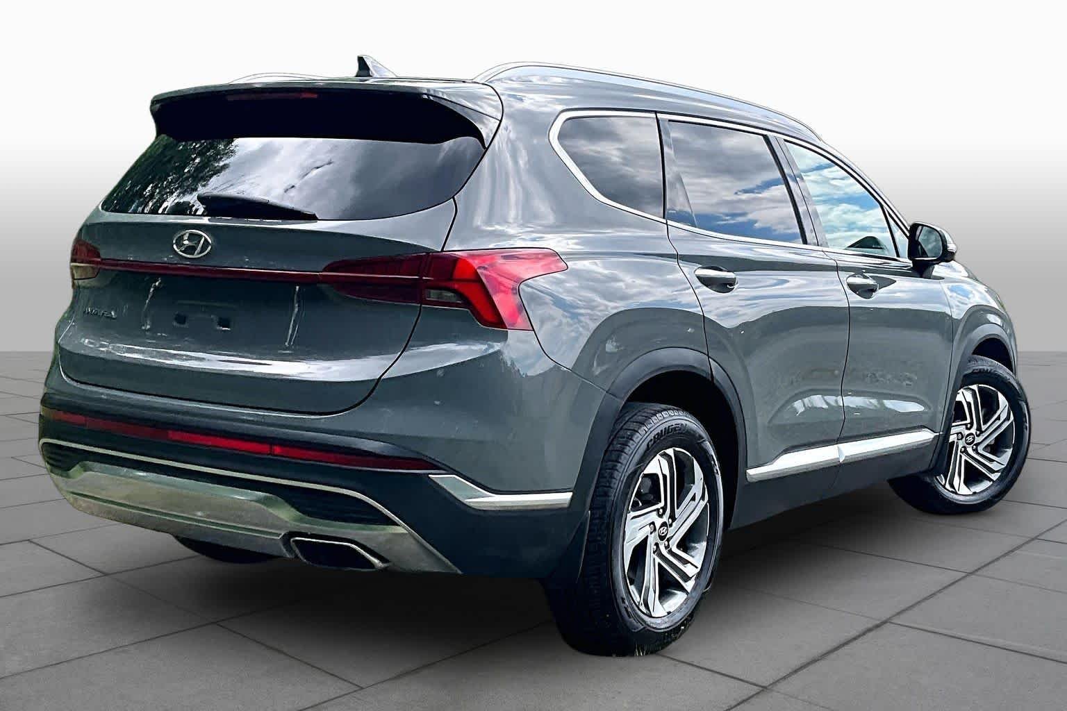 Used 2023 Hampton Gray Hyundai SEL image 13