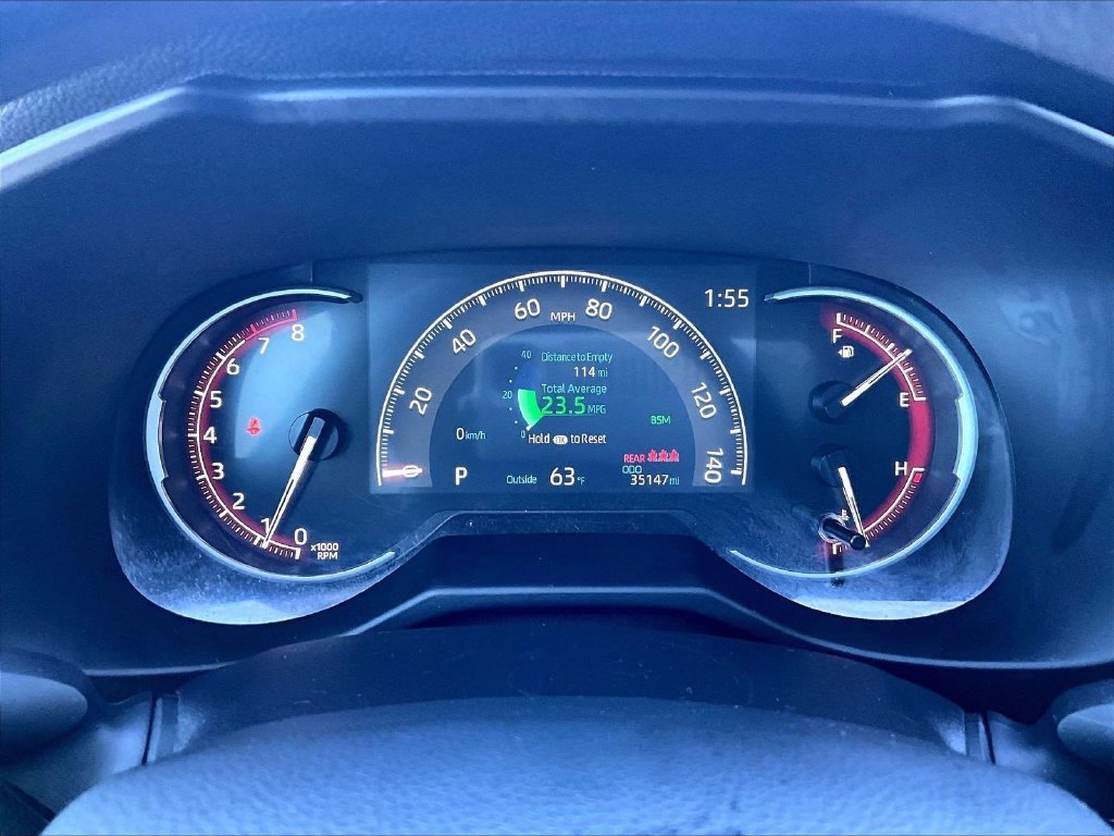 Used 2025  Toyota XLE image 25