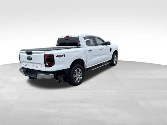 Used 2025 White Ford Lariat image 6