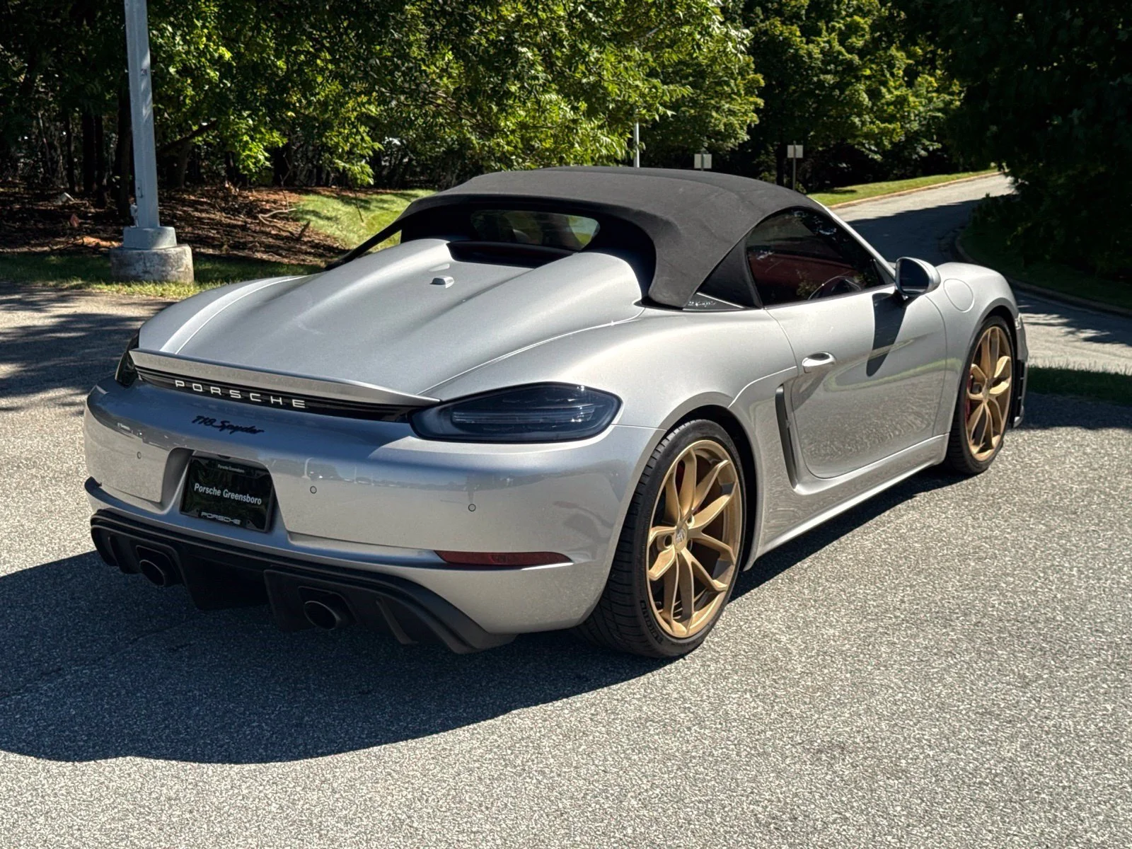 Used 2022 GT Silver Metallic Porsche  image 7