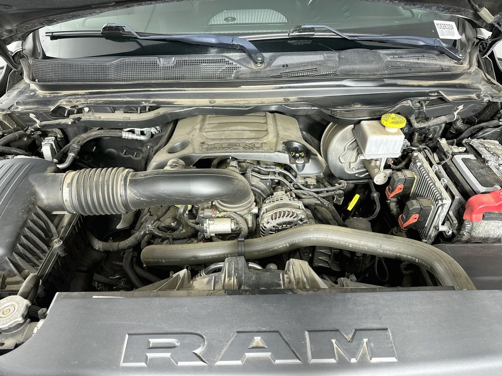Used 2019 Granite Crystal Metallic Clearcoat Ram Big Horn/Lone Star image 28