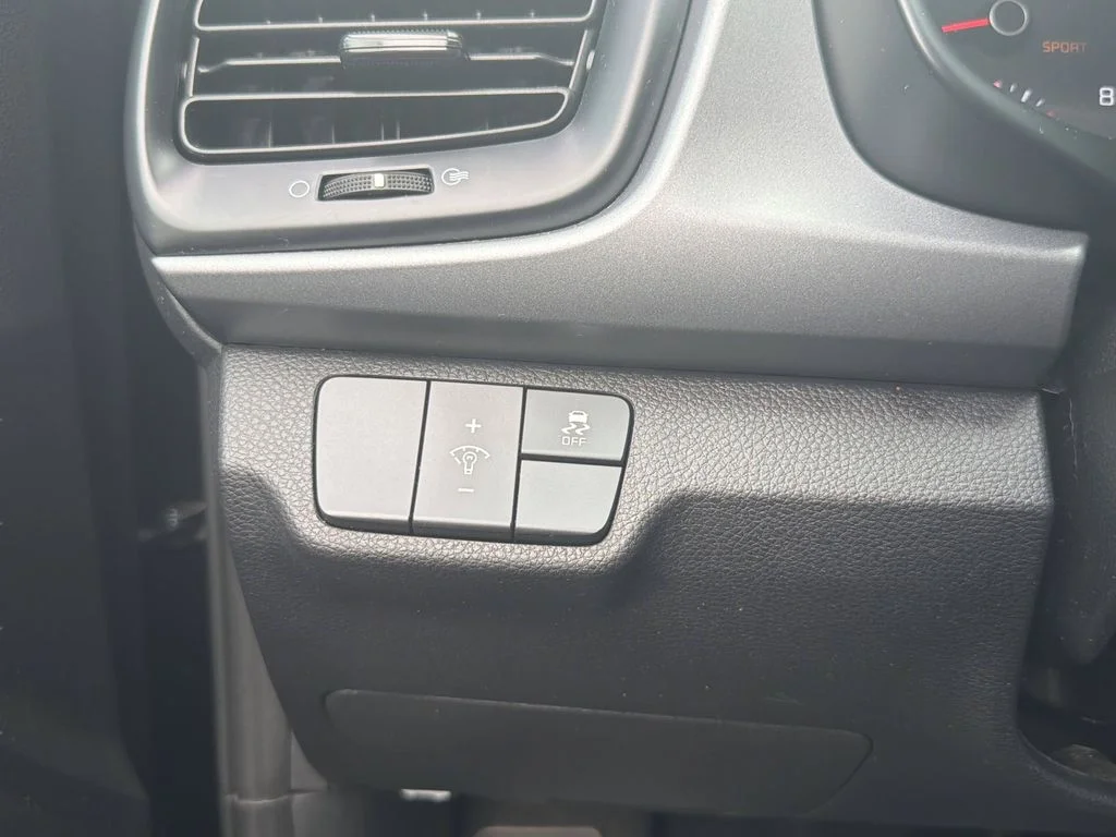 Used 2023 Black Kia S image 18