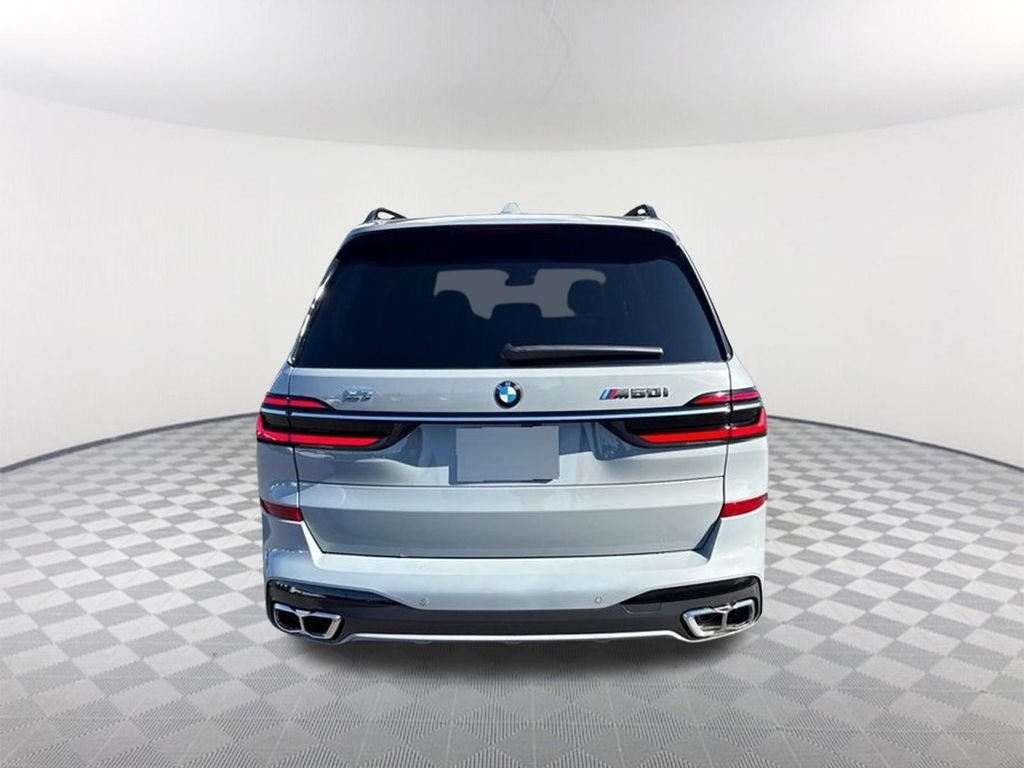 2026 BMW X7 M60i - Photo 6