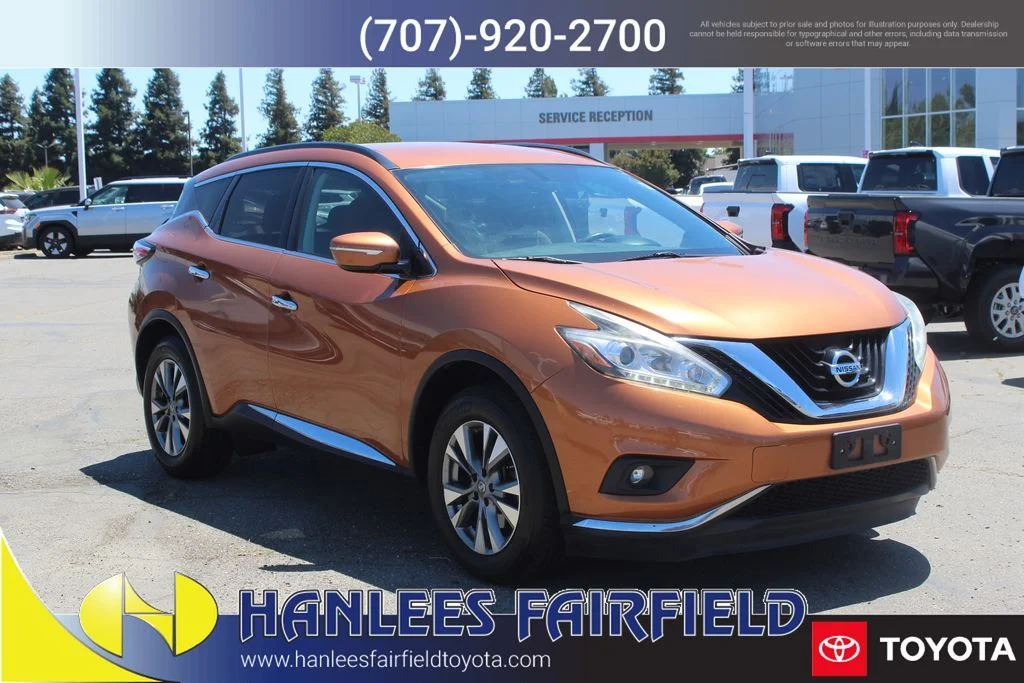 Used 2015 Orange Nissan SV image 5