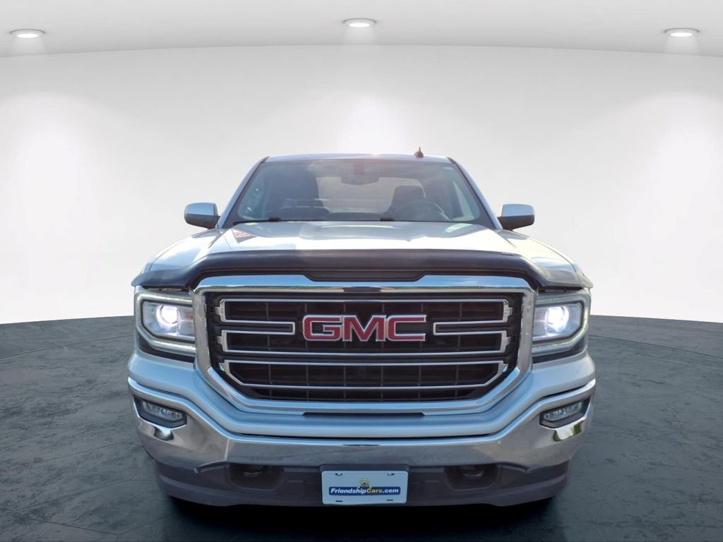 Used 2017 Silver GMC SLE image 3