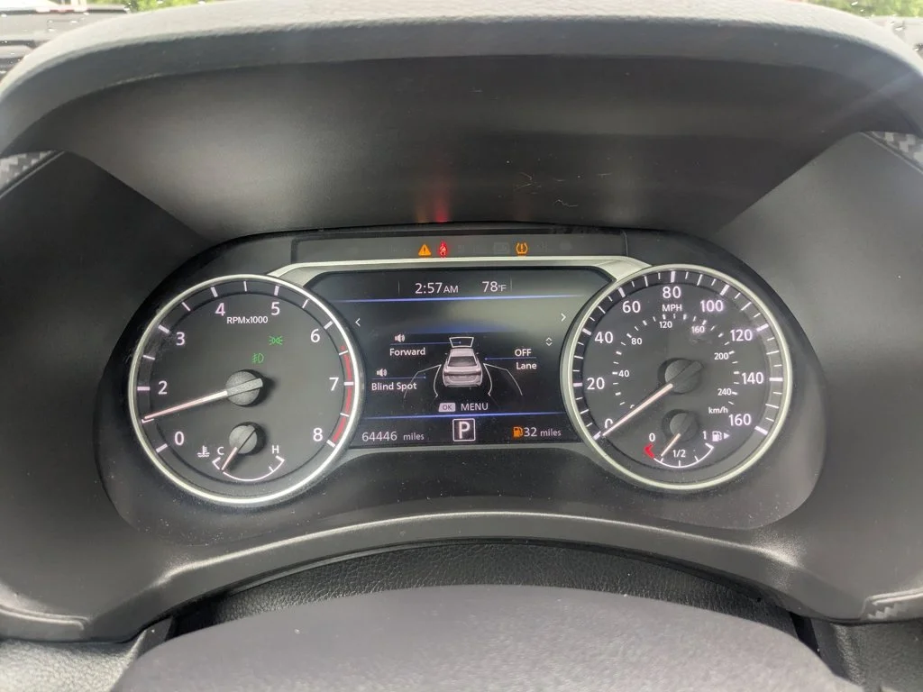 Used 2021 Electric Blue Metallic Nissan SR image 16