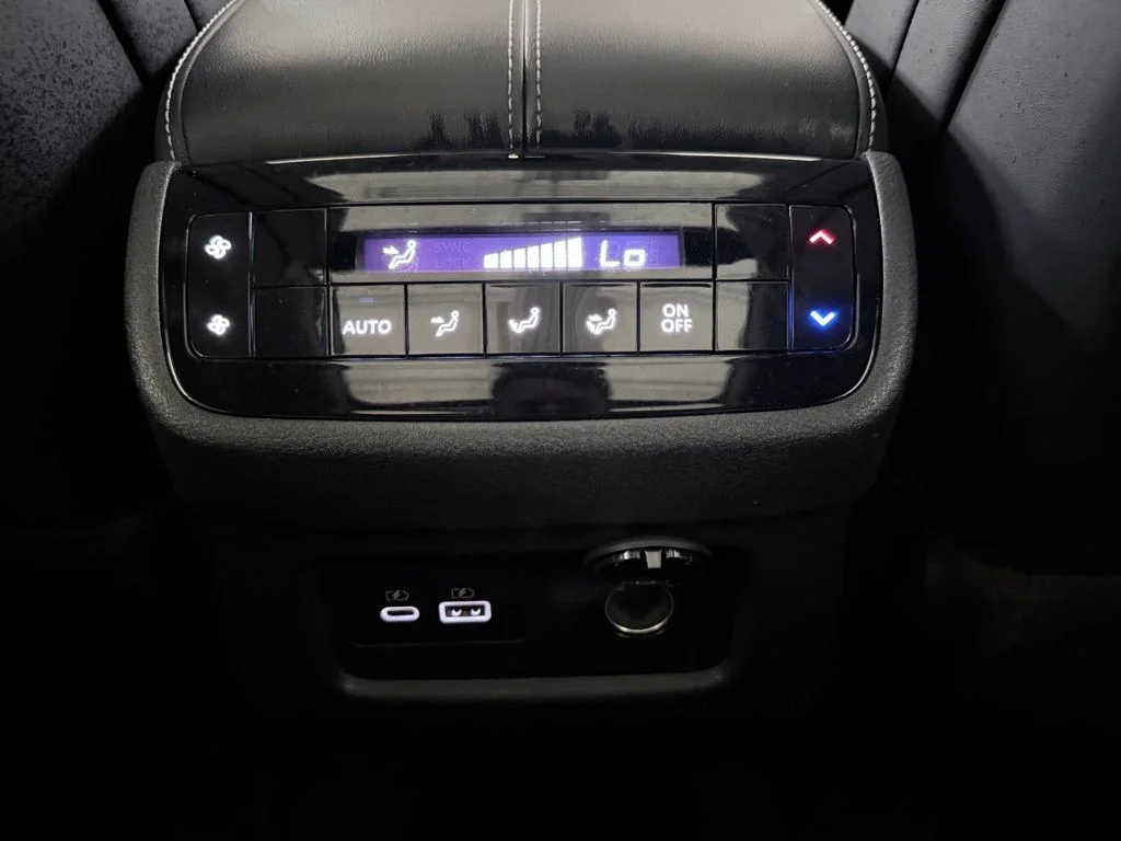 Used 2023 Silver INFINITI PURE image 27