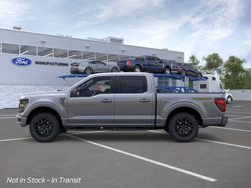 New 2026 Carbonized Gray Metallic Ford Tremor image 3