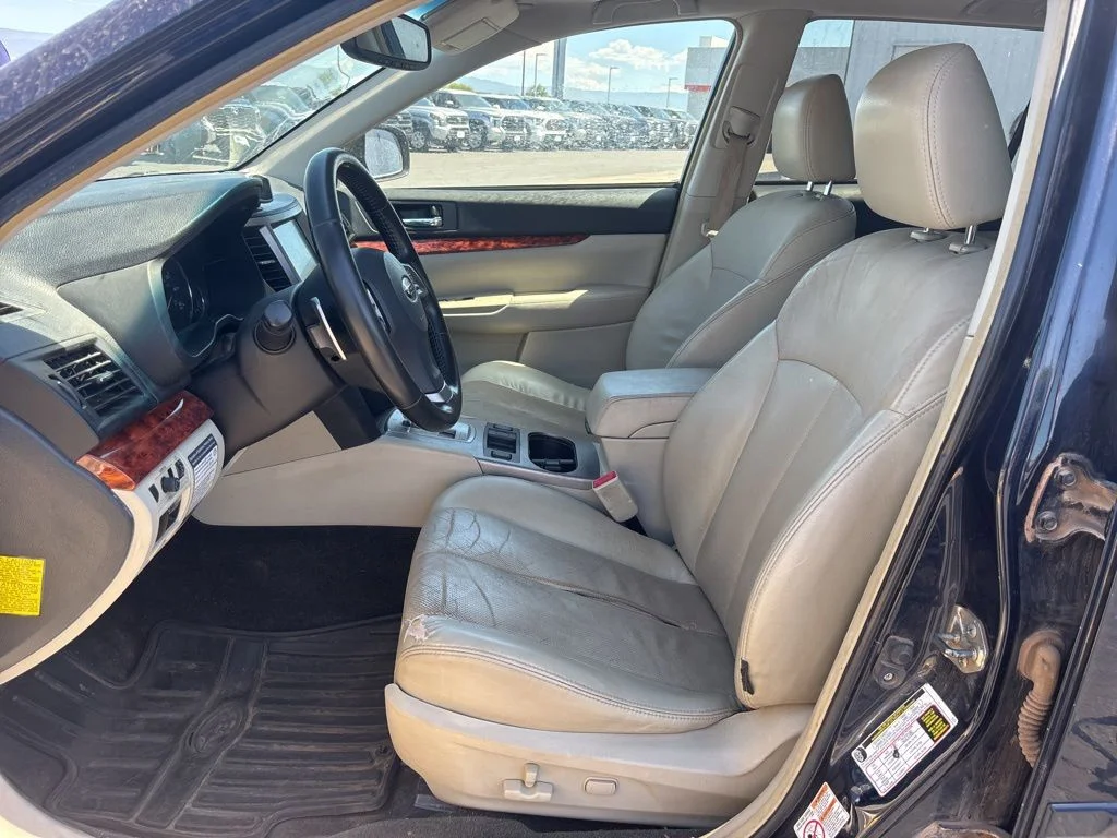 Used 2012 Deep Indigo Pearl Subaru 3.6R image 9