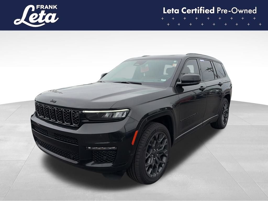 2023 Jeep Grand Cherokee L Summit Reserve 4x4's photo