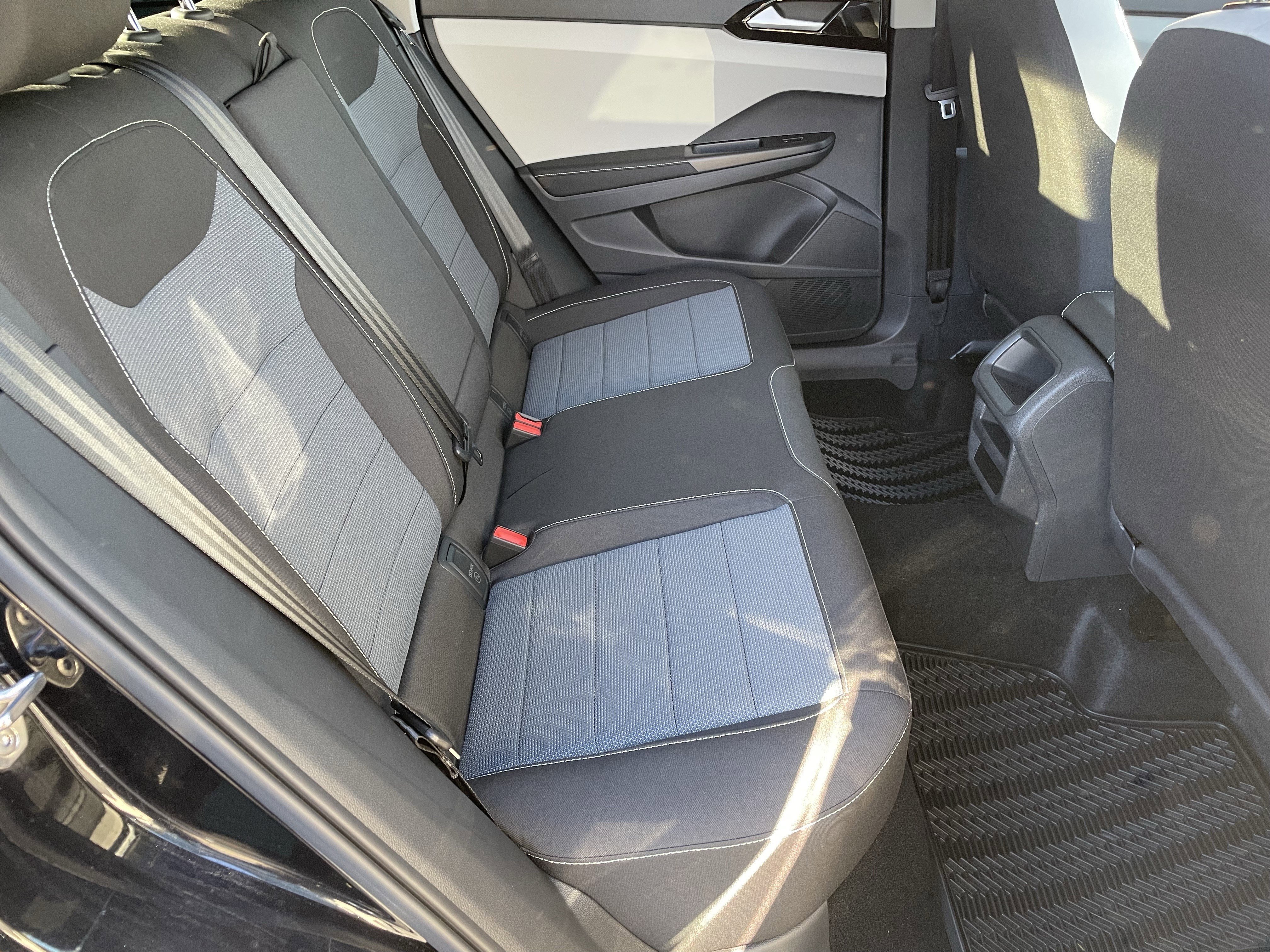 New 2026 Deep Black Pearl Volkswagen S image 9