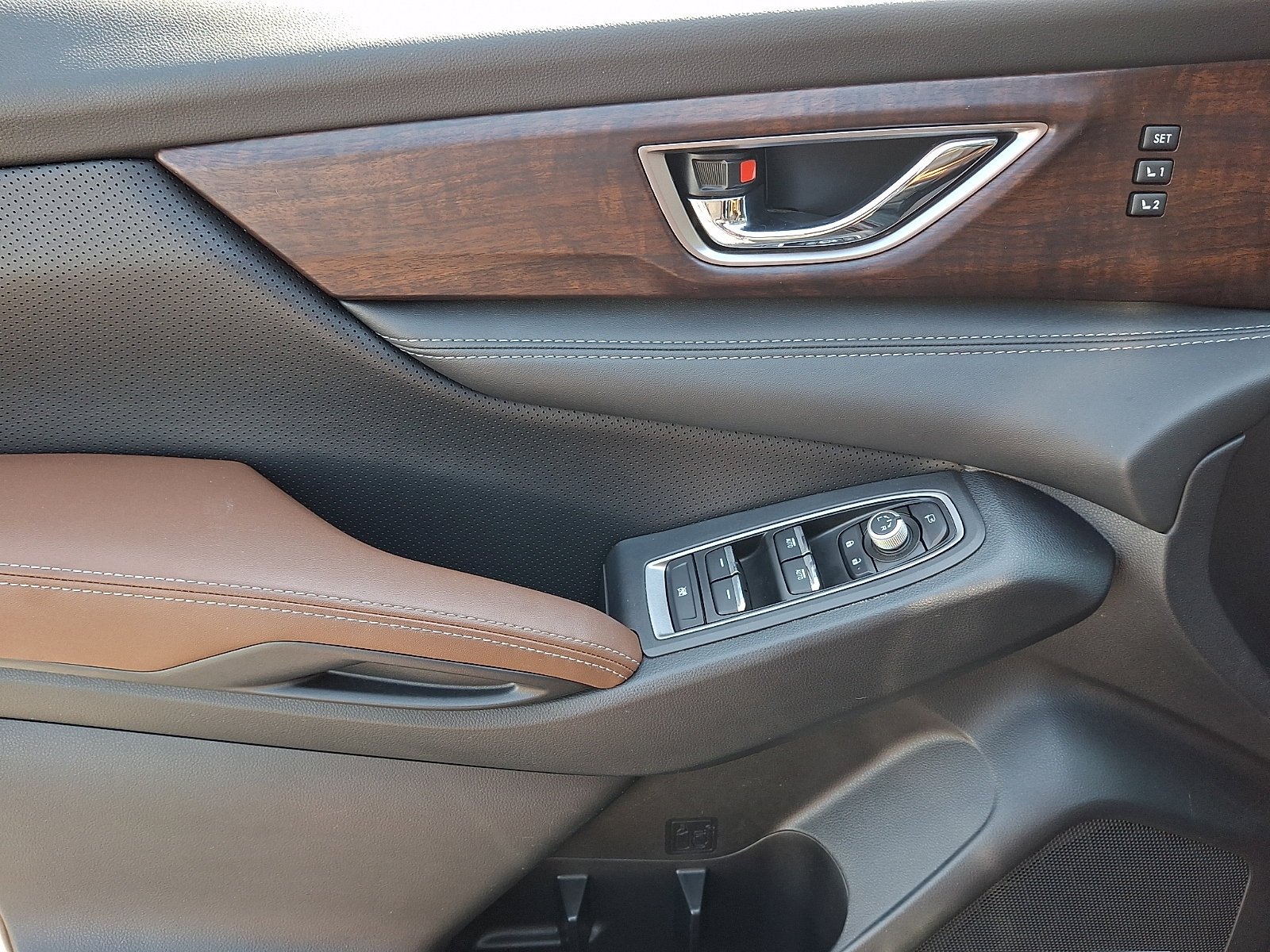 Used 2023 Dark Mahogany Pearl Subaru Touring image 13
