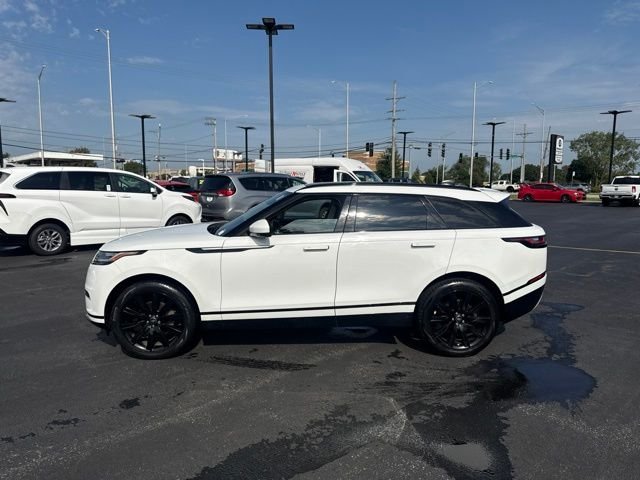 Used 2019 White Land Rover S image 2