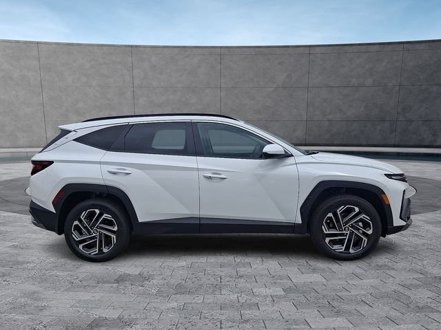 New 2026 White Hyundai SEL Plus image 8
