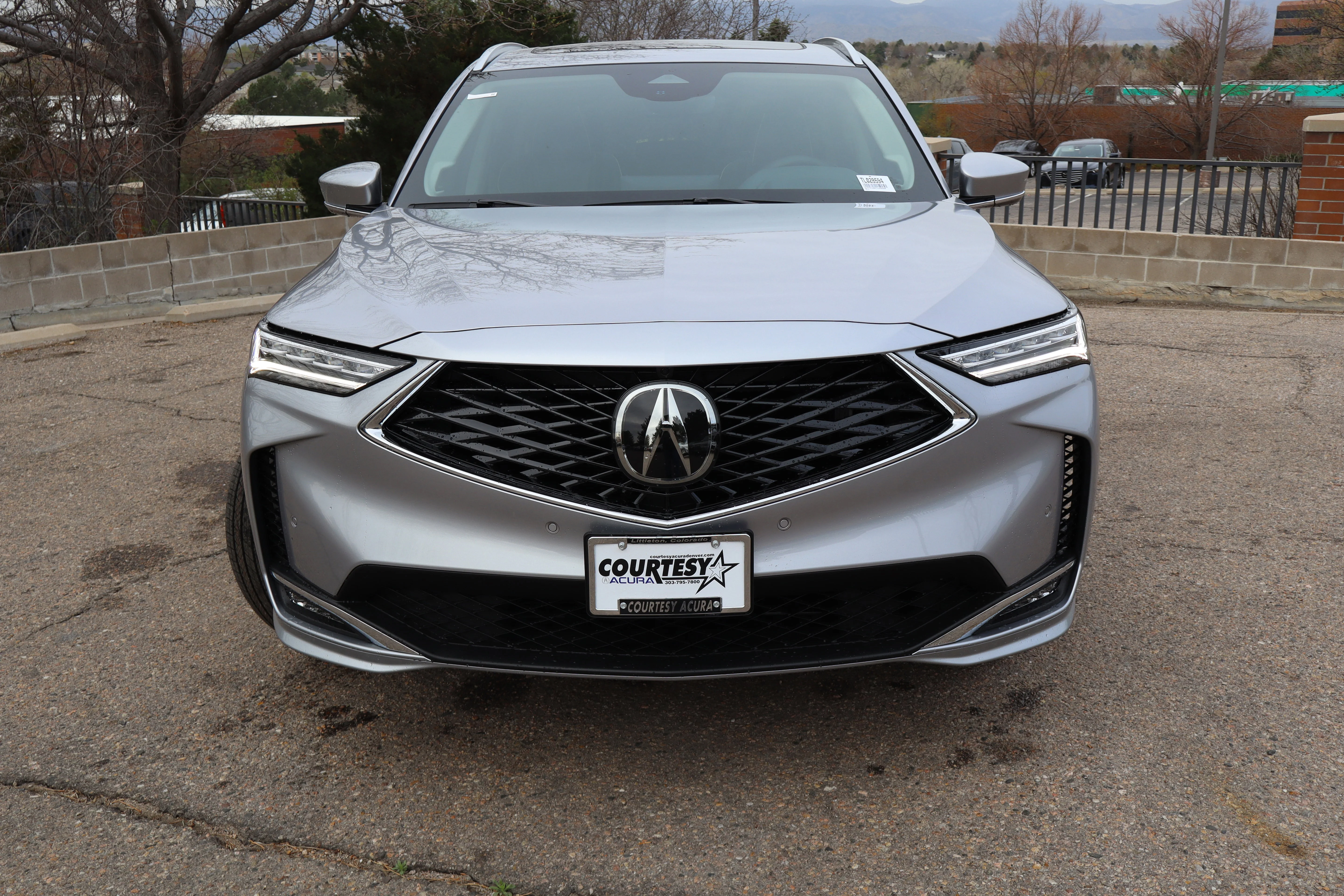 New 2026 Solar Silver Metallic Acura w/Advance Package image 2