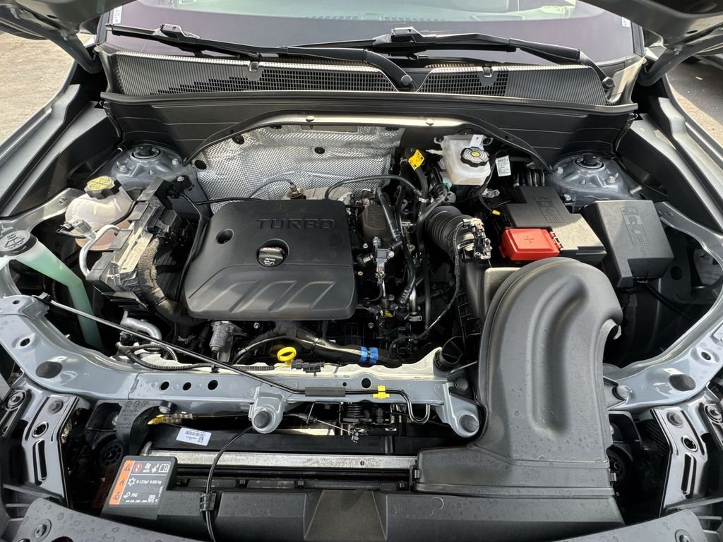 Used 2025 Gray Chevrolet ACTIV image 26