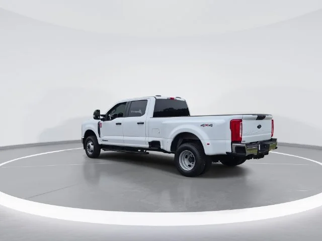 Used 2025 White Ford XLT image 6