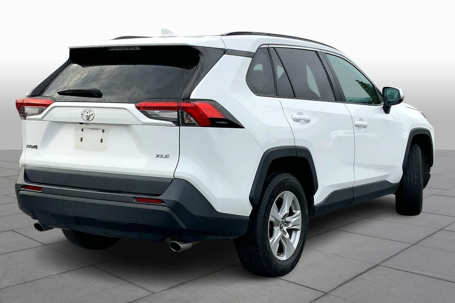 Used 2021 Super White Toyota XLE image 13