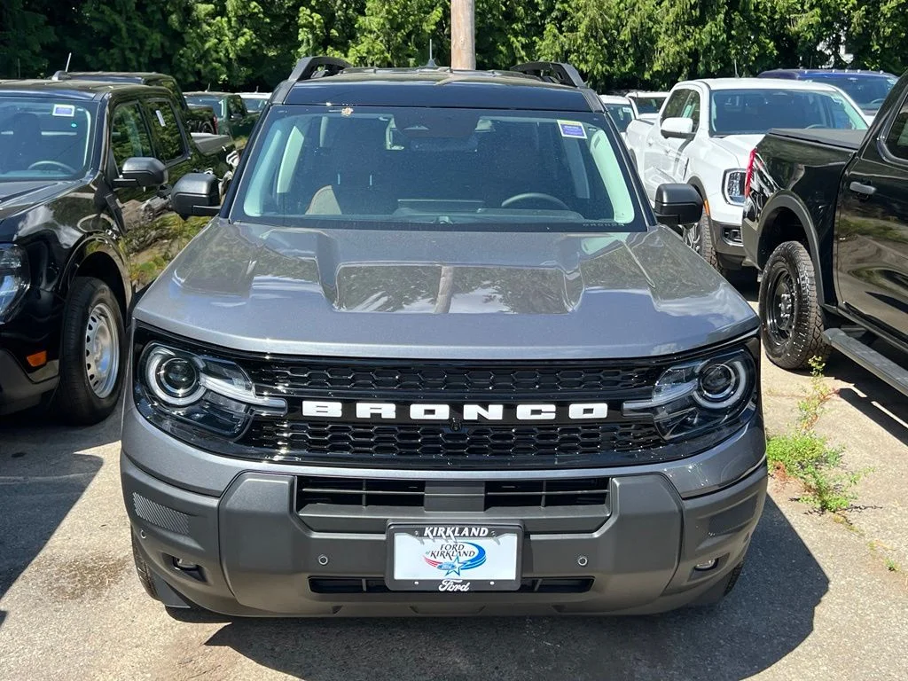 New 2026 Carbonized Gray Metallic Ford Outer Banks® image 5