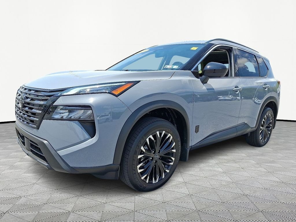 Used 2026 Gray Nissan  image 3