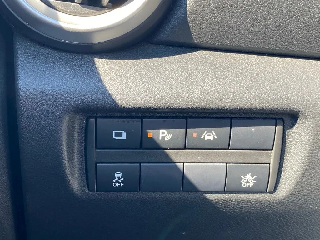 Used 2024  Nissan 1.6 S image 23