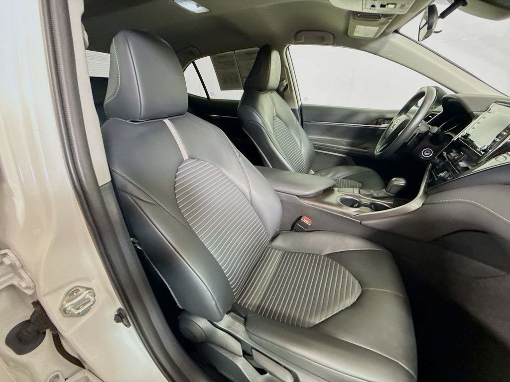 Used 2024 Ice Cap Toyota SE image 23