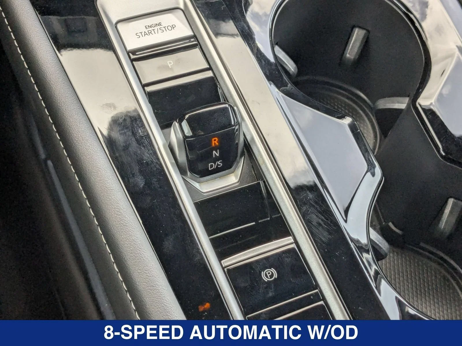 2025 Volkswagen Atlas Cross Sport SEL R-LINE - Photo 14