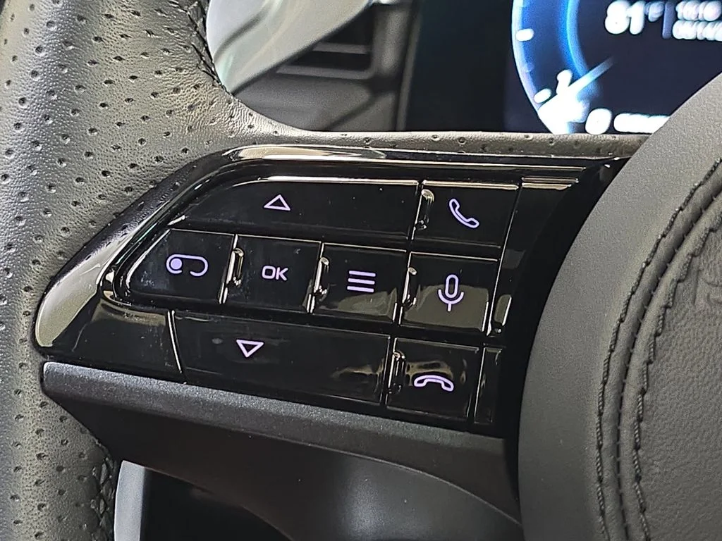 Used 2025 Bianco Maserati Modena image 20
