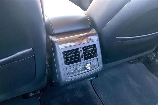 Used 2015 Silver Toyota Limited image 33
