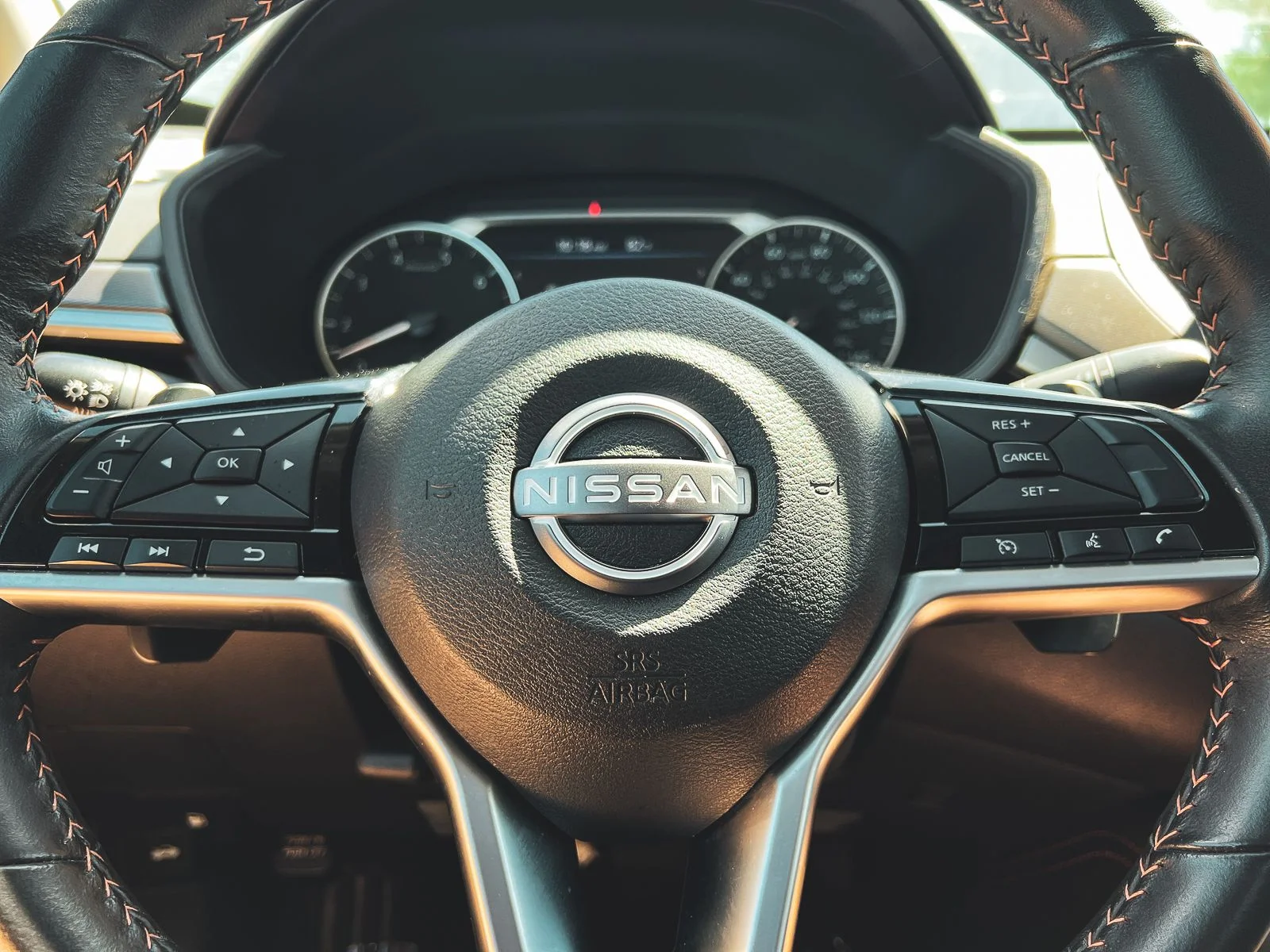 2025 Nissan Altima SR - Photo 27