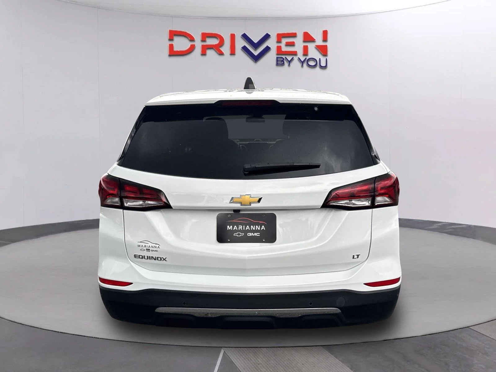 Used 2023 SUMMIT WHITE Chevrolet LT image 5
