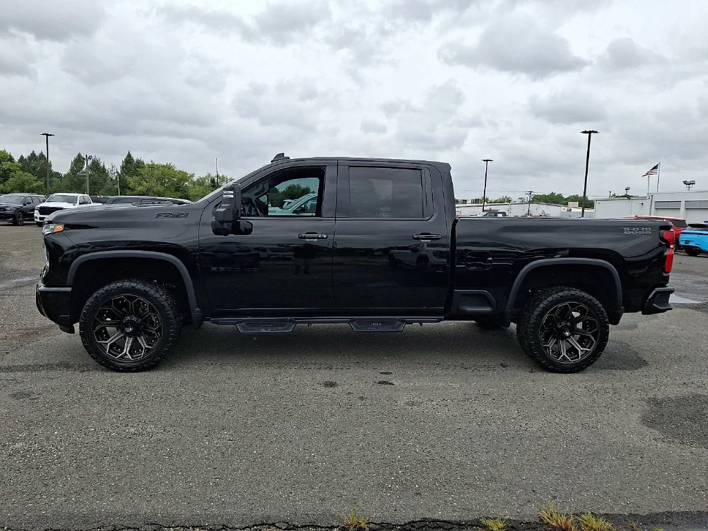 Used 2025 Black Chevrolet LTZ image 7