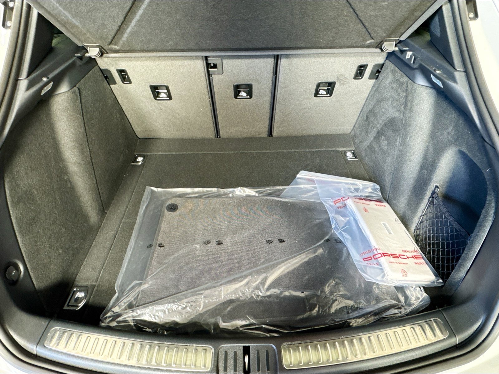 Used 2026 Chalk Porsche  image 23