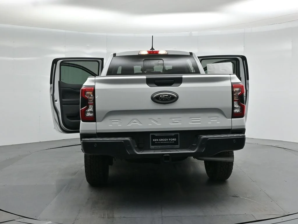 New 2026 Avalanche Ford XLT image 30